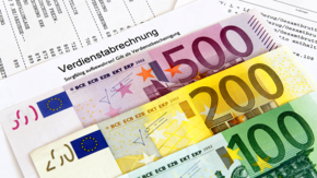 Gehalt Abrechnung Geld iStock johannes86.jpg